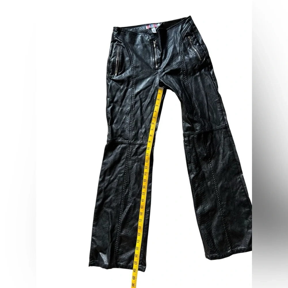UO Urban Outfitters Alexa Faux Leather Moto Pants Size 6 - Picture 12 of 15